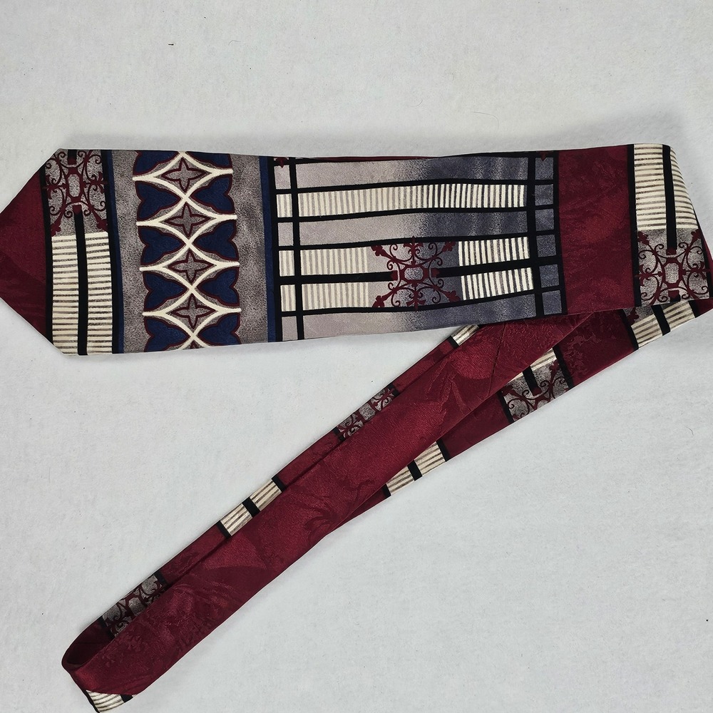 Oscar de la Renta Mens Silk Tie Burgundy Navy Blue Grey Geometric Abstract 4 In